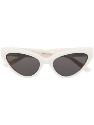 Balenciaga Eyewear logo-plaque cat-eye sunglasses