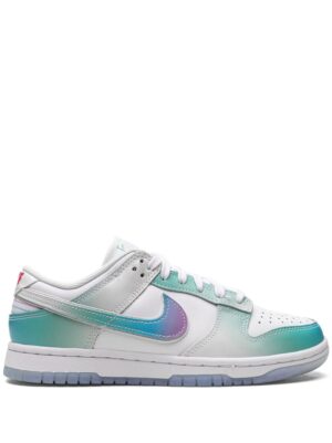 Nike Dunk Low sneakers