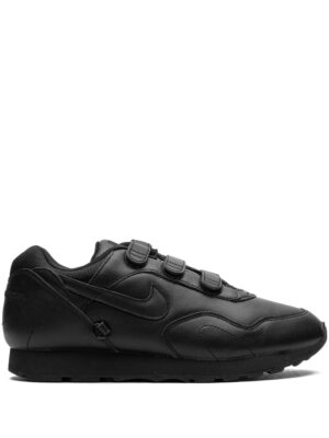 Nike x Comme Des Garçons Outburst "Triple Black" sneakers