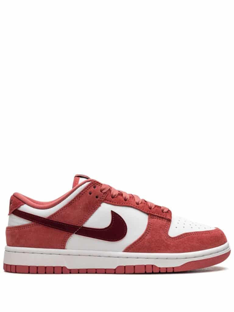 Nike Dunk Low "Valentine's Day" sneakers