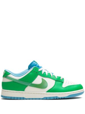 Nike Dunk Low "Green Shock" sneakers