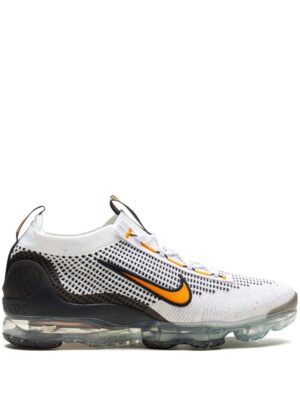 Nike Air VaporMax 2021 Flyknit “White Kumquat” sneakers