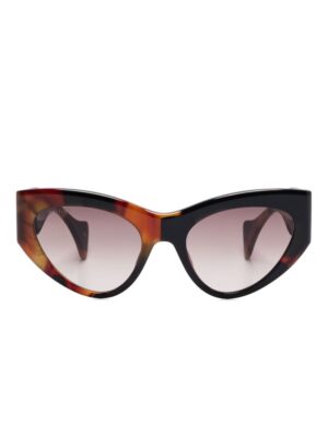 Gucci Eyewear cat-eye sunglasses