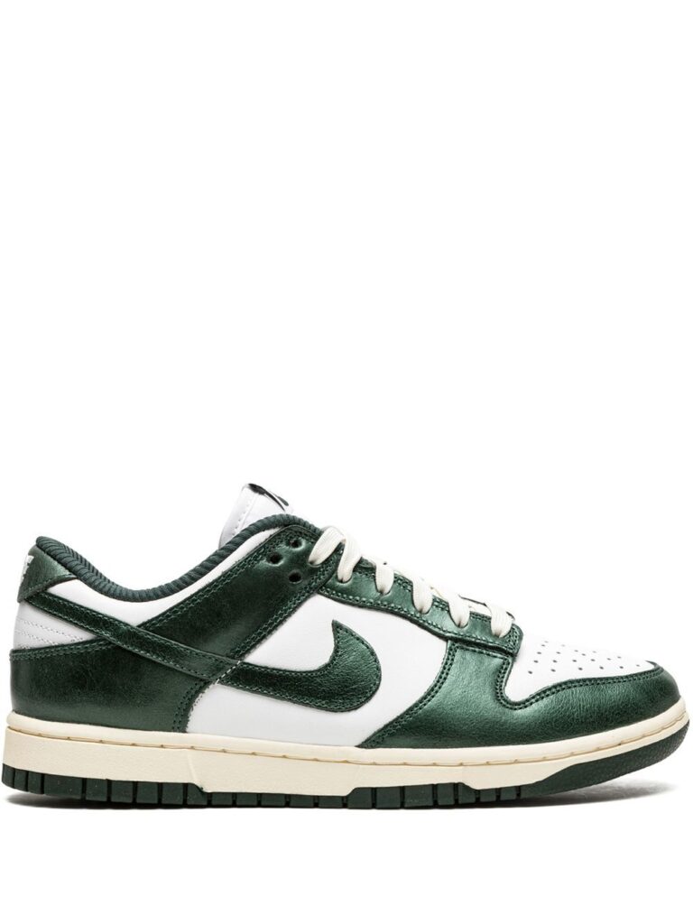 Nike Dunk Low "Vintage Green" sneakers